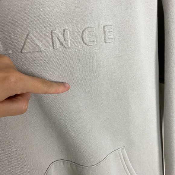 Balance Athletica Mens Verse Hoodie Size Medium Lucid Grey FLAW - Picture 3 of 9